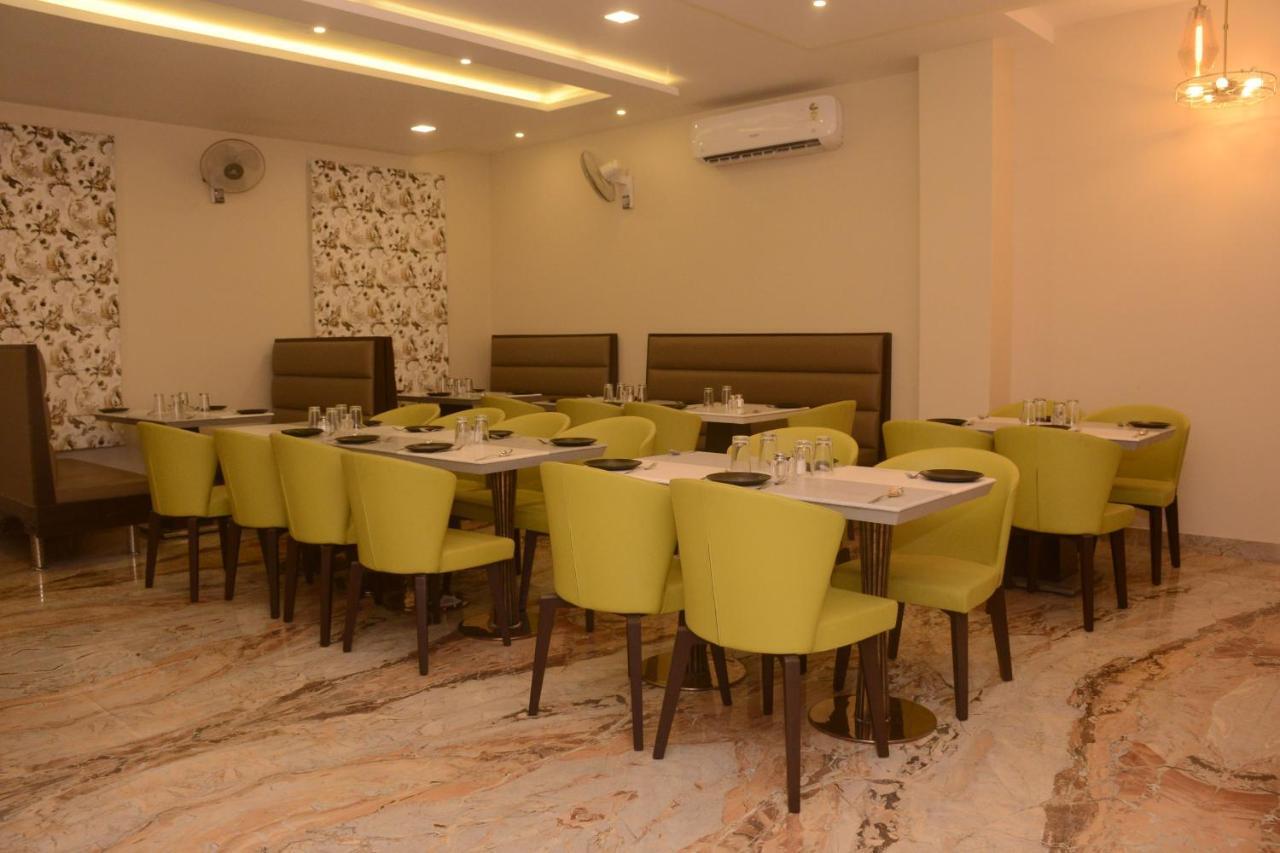 Hotel Bharat Кота Экстерьер фото