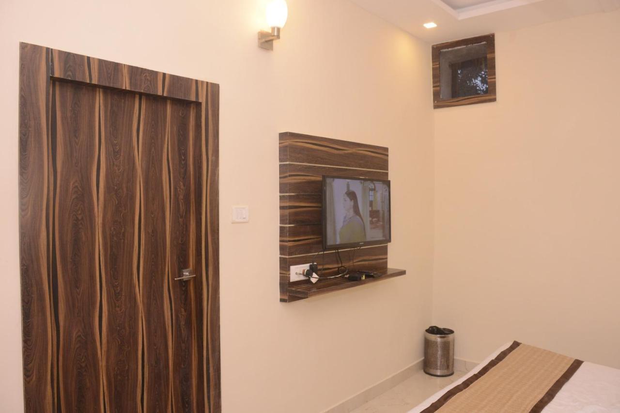 Hotel Bharat Кота Экстерьер фото