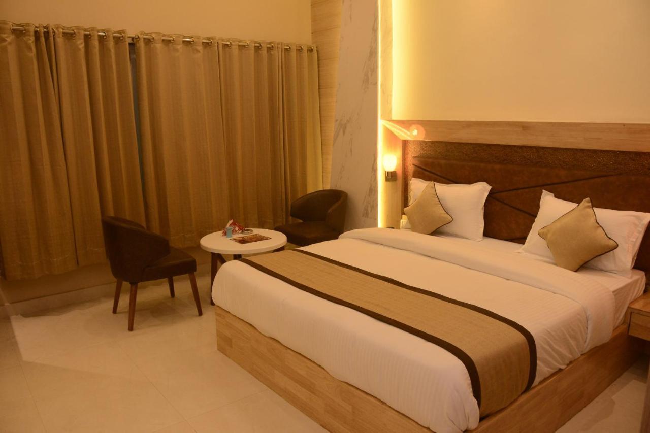 Hotel Bharat Кота Экстерьер фото