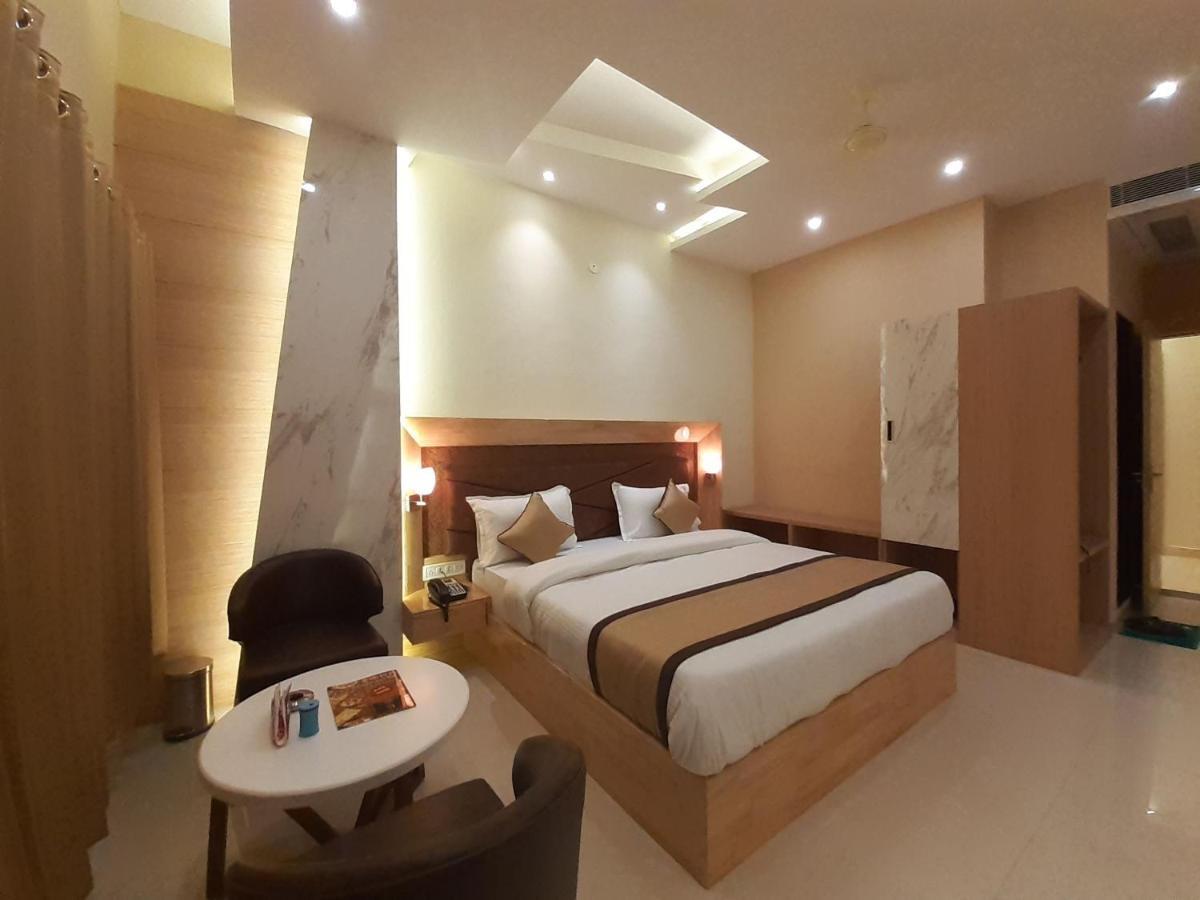 Hotel Bharat Кота Экстерьер фото