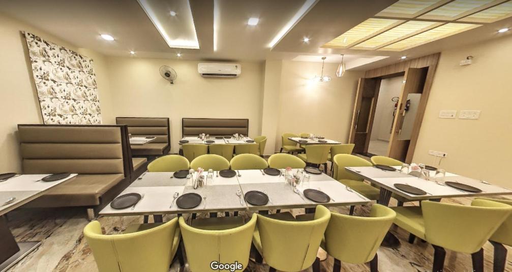 Hotel Bharat Кота Экстерьер фото