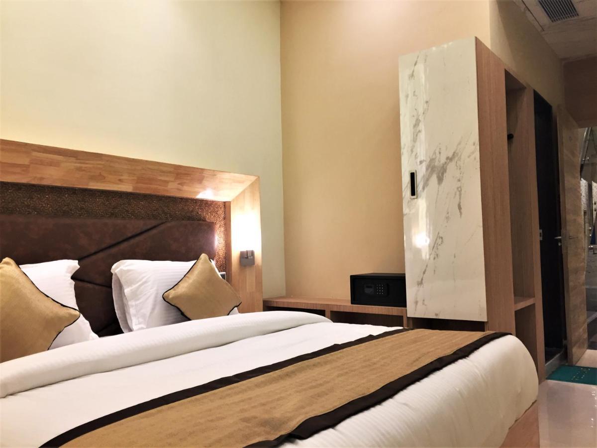 Hotel Bharat Кота Экстерьер фото